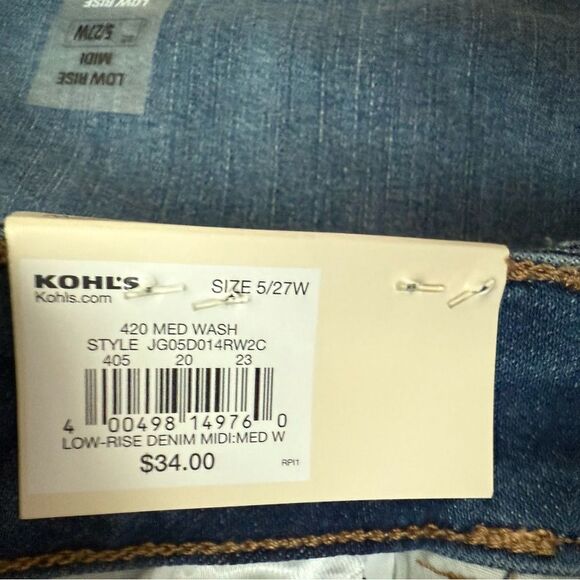 SO Women's Rolled Hem Blue Denim Shorts Size 5/27W NWT - Picture 9 of 10